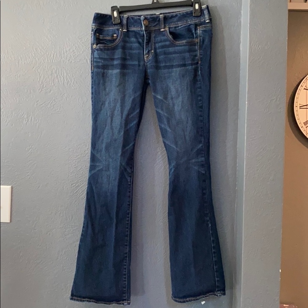 AMERICAN EAGLE JEANS.